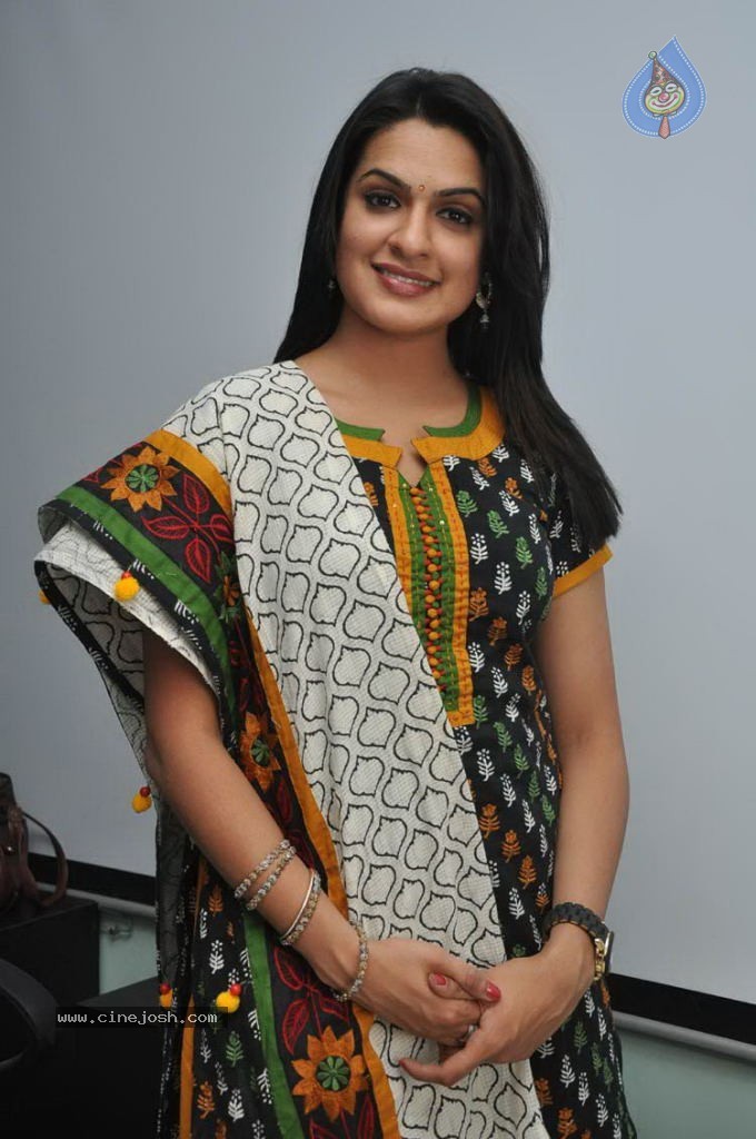 Aditi Agarwal Latest Stills - 40 / 58 photos