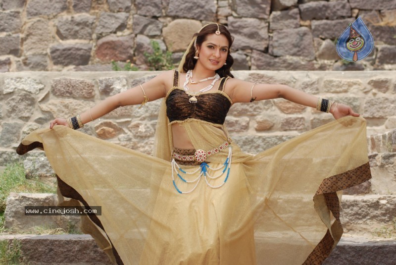 Aditi Agarwal Stills - 31 / 42 photos