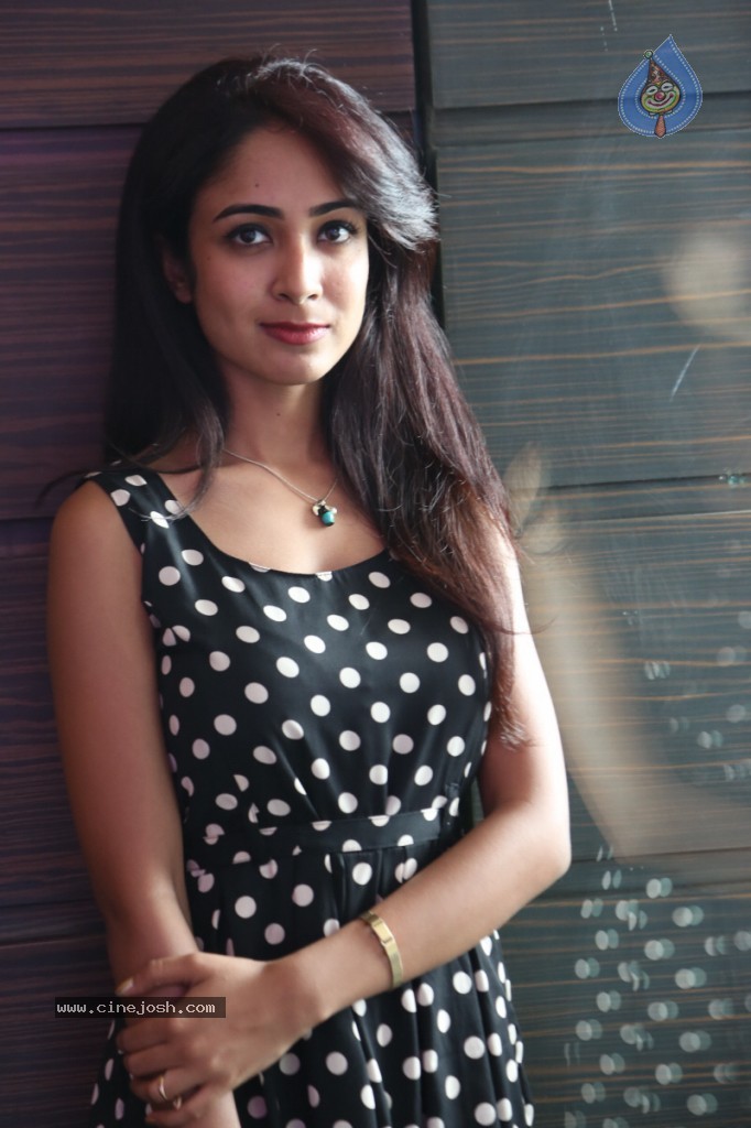 Aditi Chengappa New Stills - 73 / 88 photos