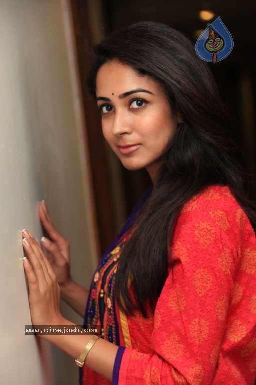 Aditi Chengappa New Stills - 52 / 63 photos