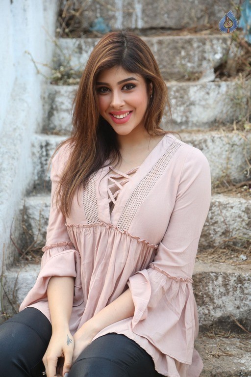 Aditi Singh Latest Gallery - 9 / 54 photos