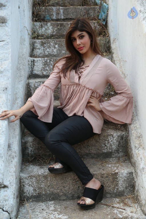 Aditi Singh Latest Gallery - 54 / 54 photos