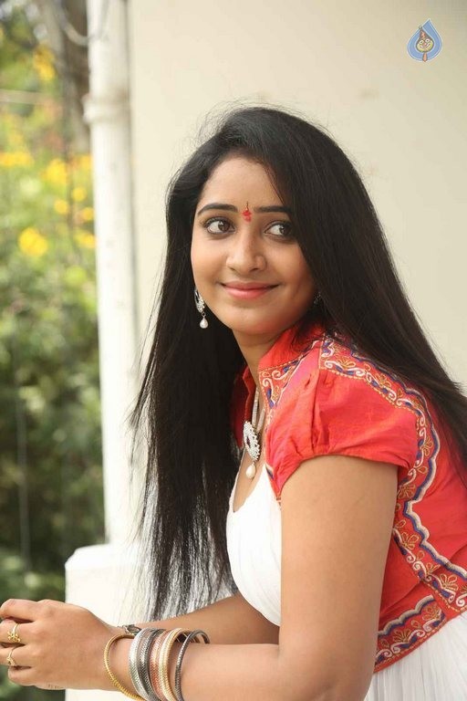 Aishwarya Latest Photos - 37 / 38 photos