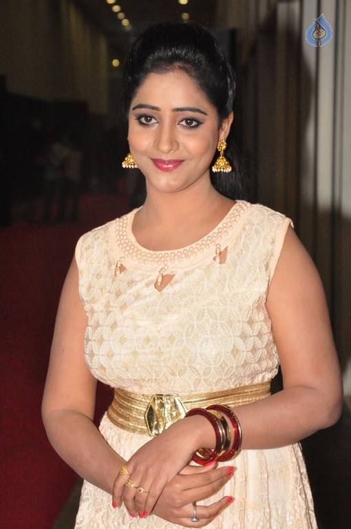 Aishwarya New Photos - 30 / 41 photos