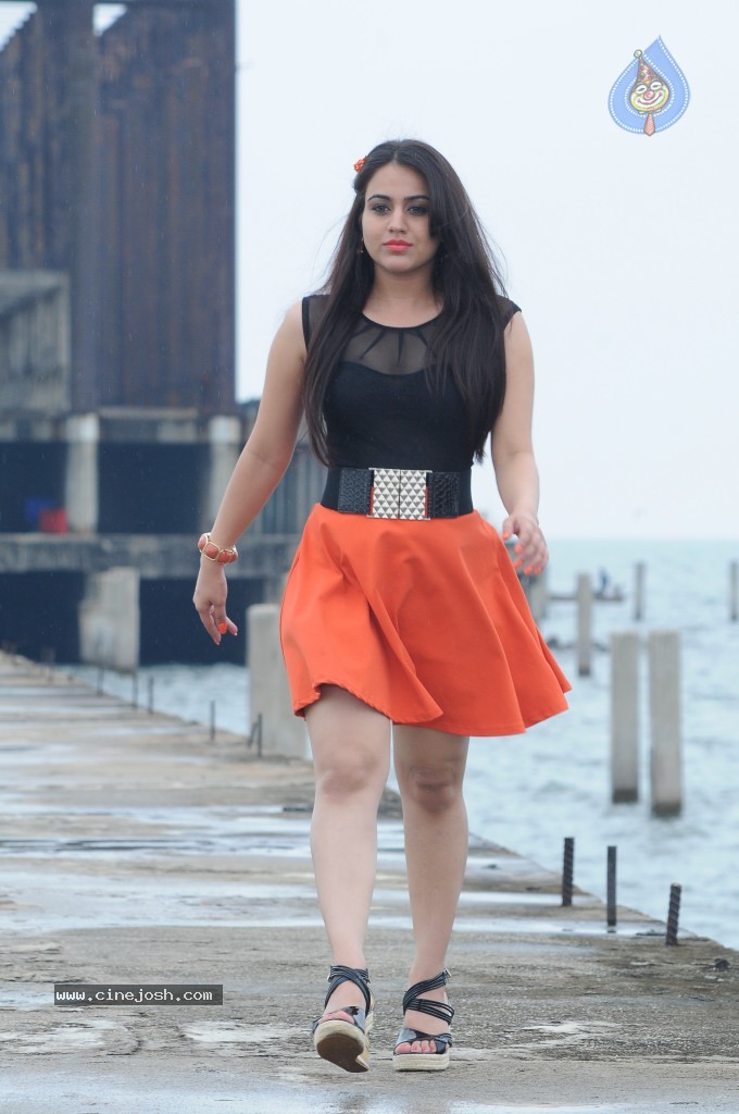Aksha Hot Gallery - 54 / 66 photos
