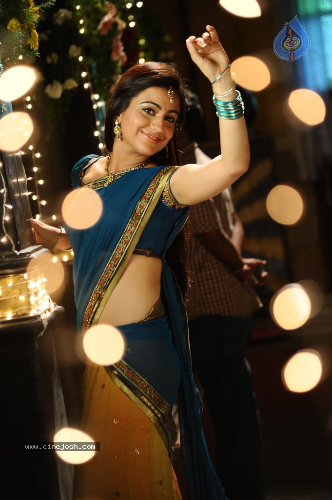 Aksha Latest Gallery - 2 / 42 photos