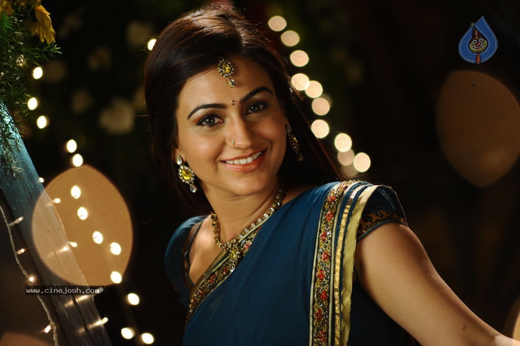 Aksha Latest Gallery - 11 / 42 photos