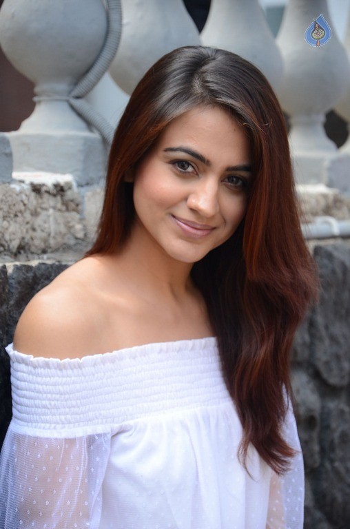 Aksha Latest Gallery - 10 / 34 photos