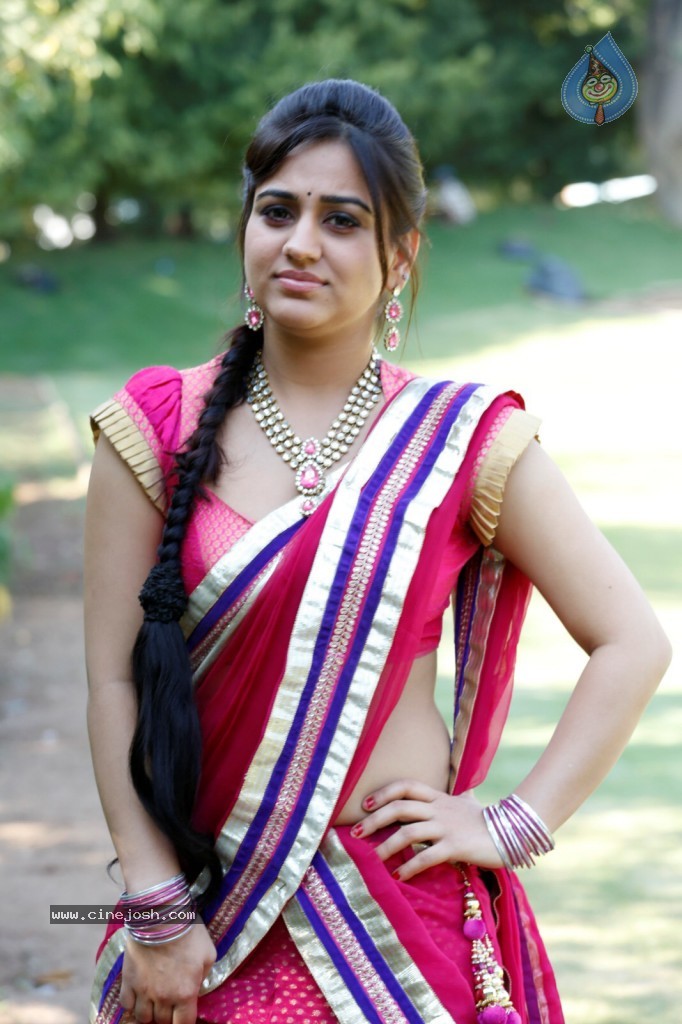 Aksha Latest Photos - 69 / 116 photos