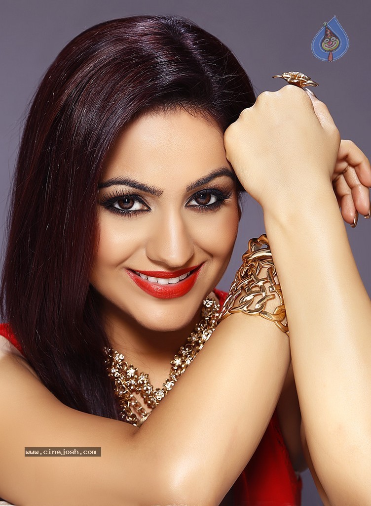 Aksha Latest Portfolio Pics - 31 / 34 photos