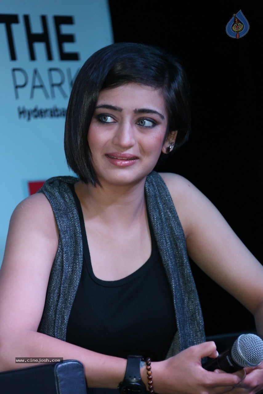 Akshara Haasan at Shamitabh PM - 40 / 60 photos