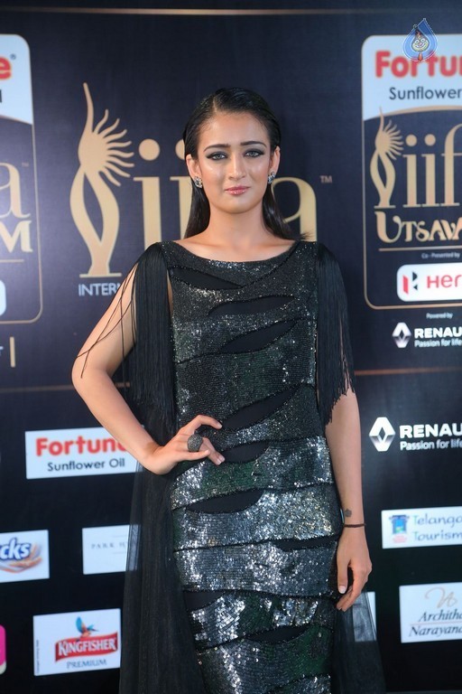 Akshara Hasan at IFA 2017 - 4 / 42 photos