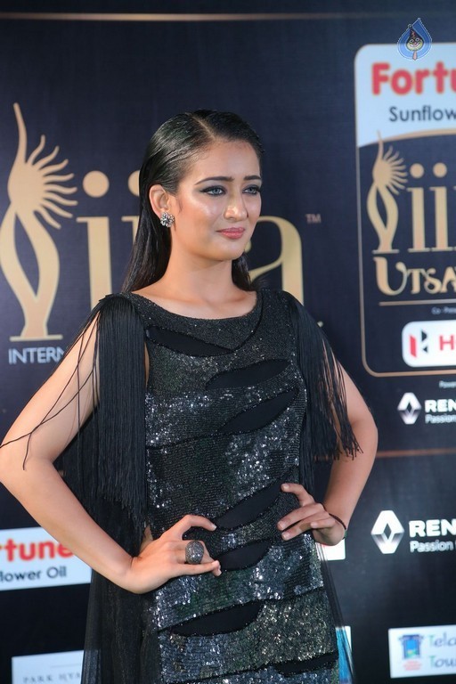 Akshara Hasan at IFA 2017 - 9 / 42 photos