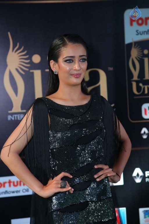 Akshara Hasan at IFA 2017 - 25 / 42 photos
