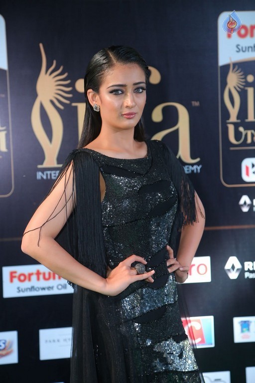 Akshara Hasan at IFA 2017 - 28 / 42 photos