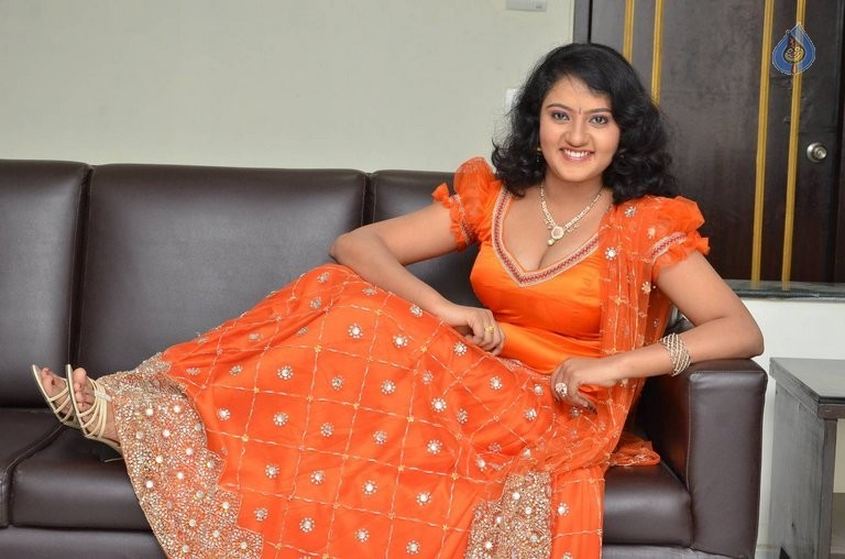 Akshara New Photos - 29 / 61 photos