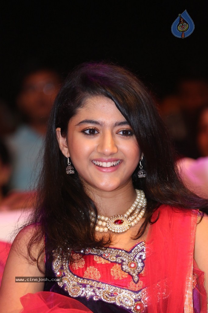 Akshara Stills - 8 / 40 photos