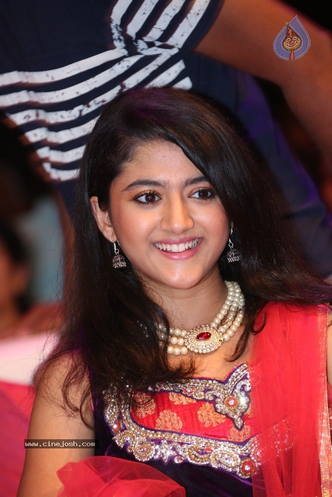 Akshara Stills - 14 / 40 photos