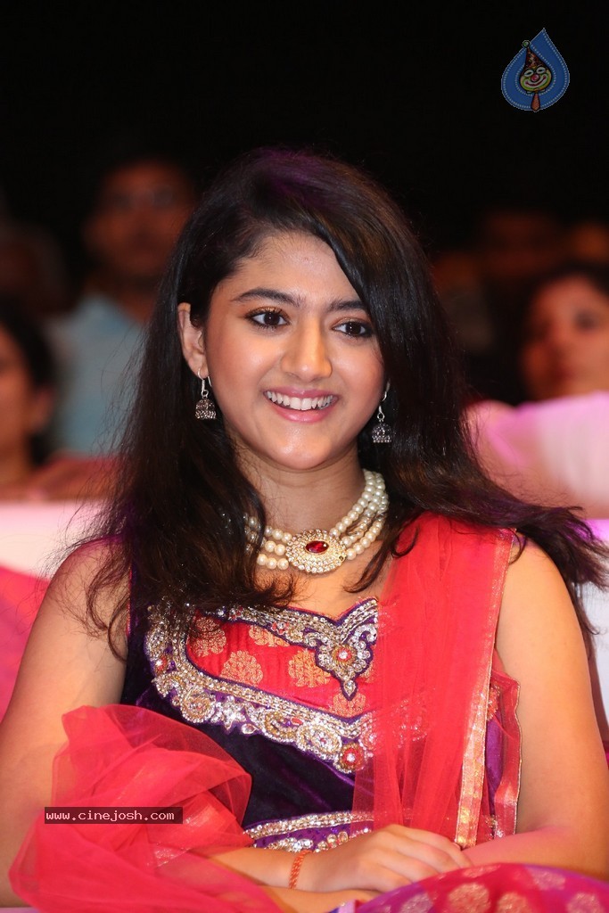 Akshara Stills - 19 / 40 photos