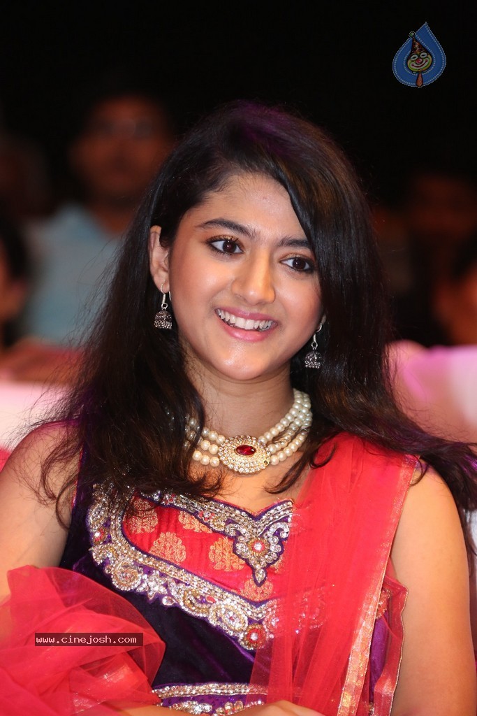 Akshara Stills - 22 / 40 photos