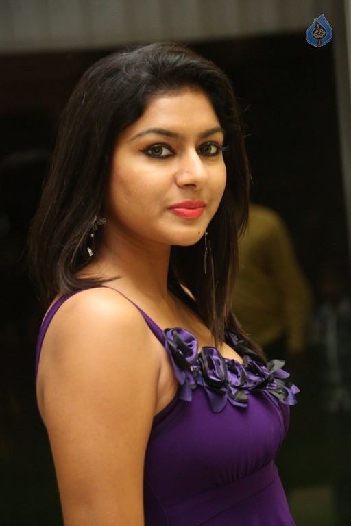 Akshatha New Gallery  - 33 / 39 photos