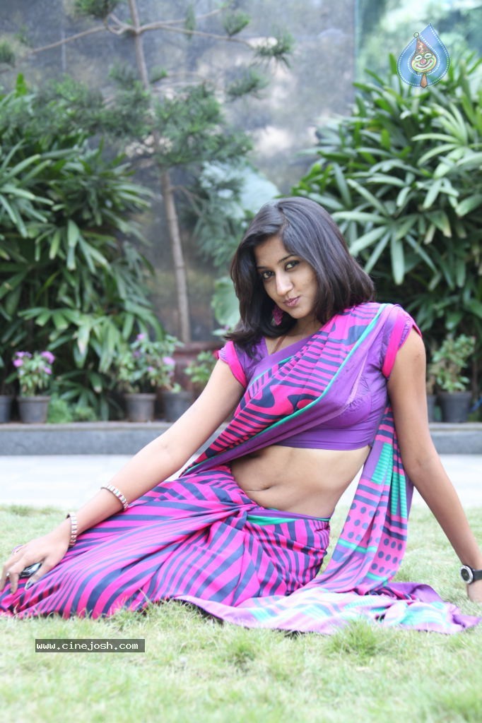 Akshaya Hot Photos - 35 / 143 photos