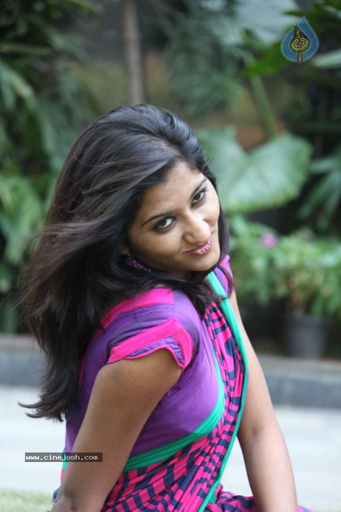 Akshaya Hot Photos - 38 / 143 photos