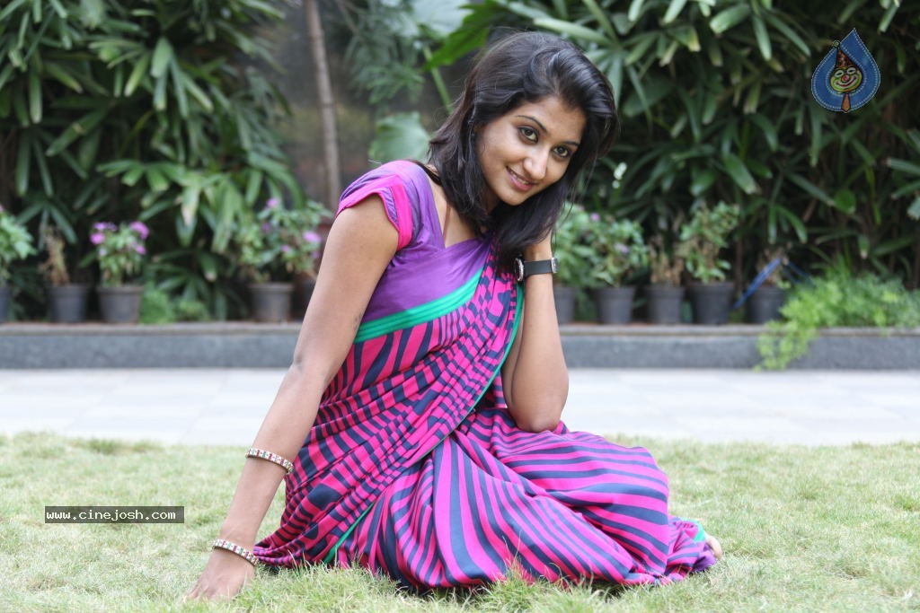 Akshaya Hot Photos - 56 / 143 photos