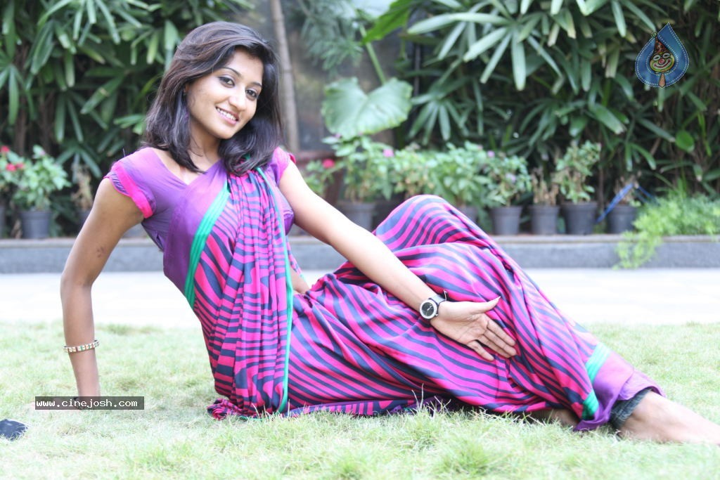 Akshaya Hot Photos - 122 / 143 photos