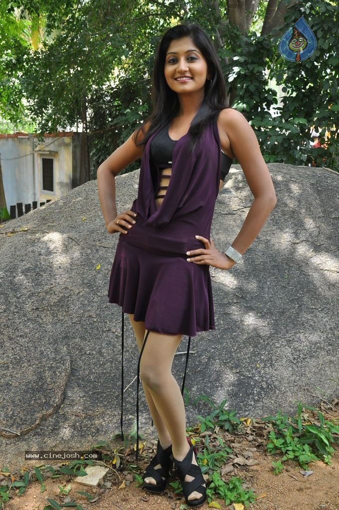 Akshaya New Photos - 20 / 83 photos