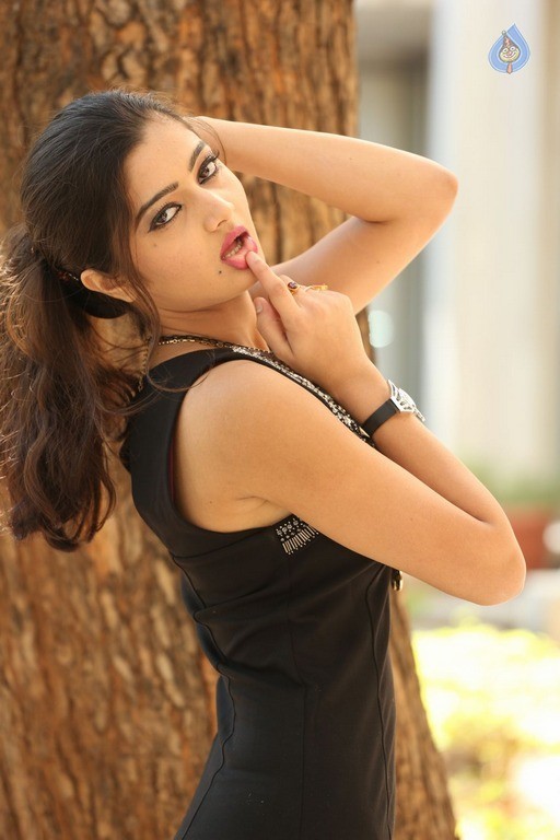 Akshitha New Photos - 15 / 41 photos