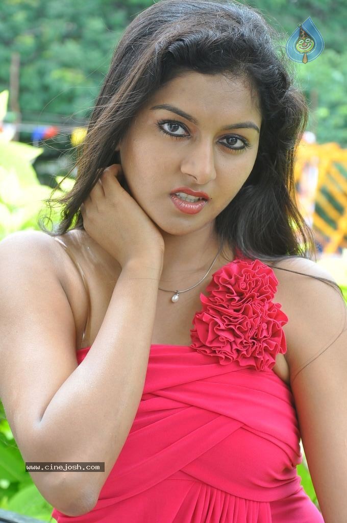 Akshitha Stills - 61 / 98 photos