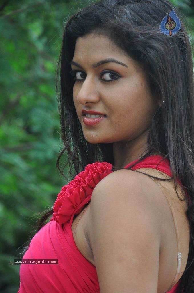 Akshitha Stills - 72 / 98 photos