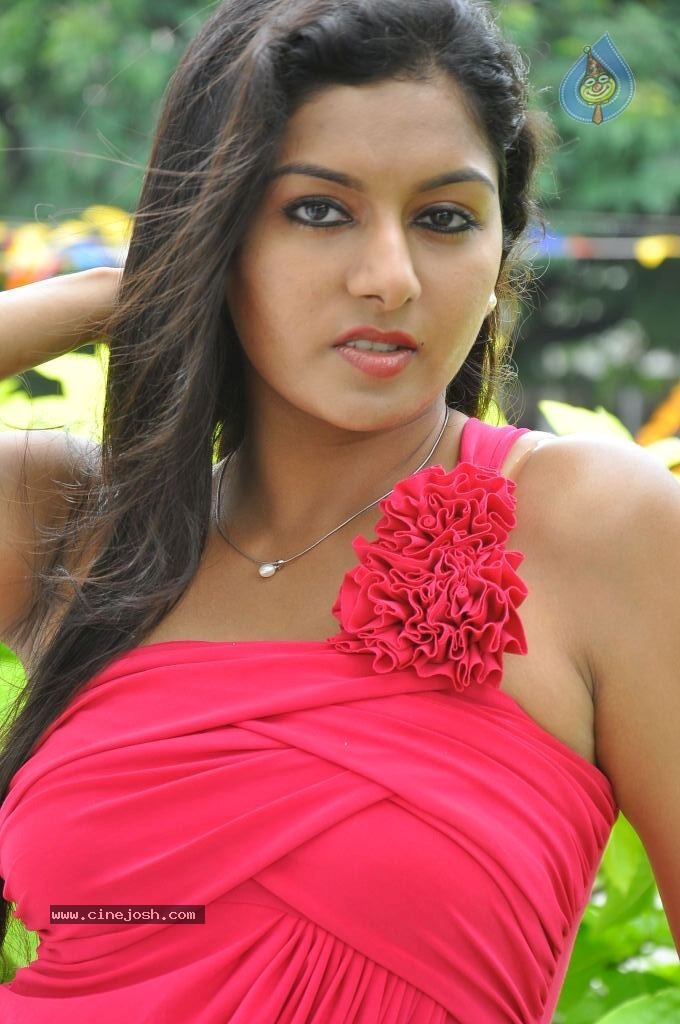 Akshitha Stills - 87 / 98 photos