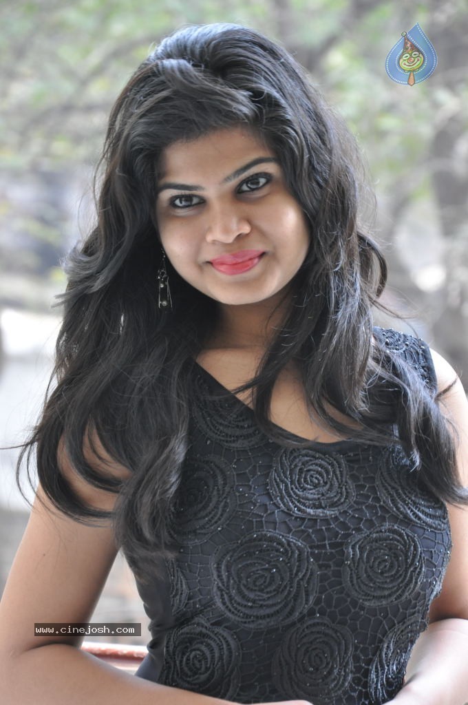 Alekhya Latest Photos - 29 / 92 photos