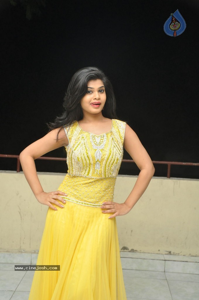 Alekhya New Photos - 17 / 74 photos