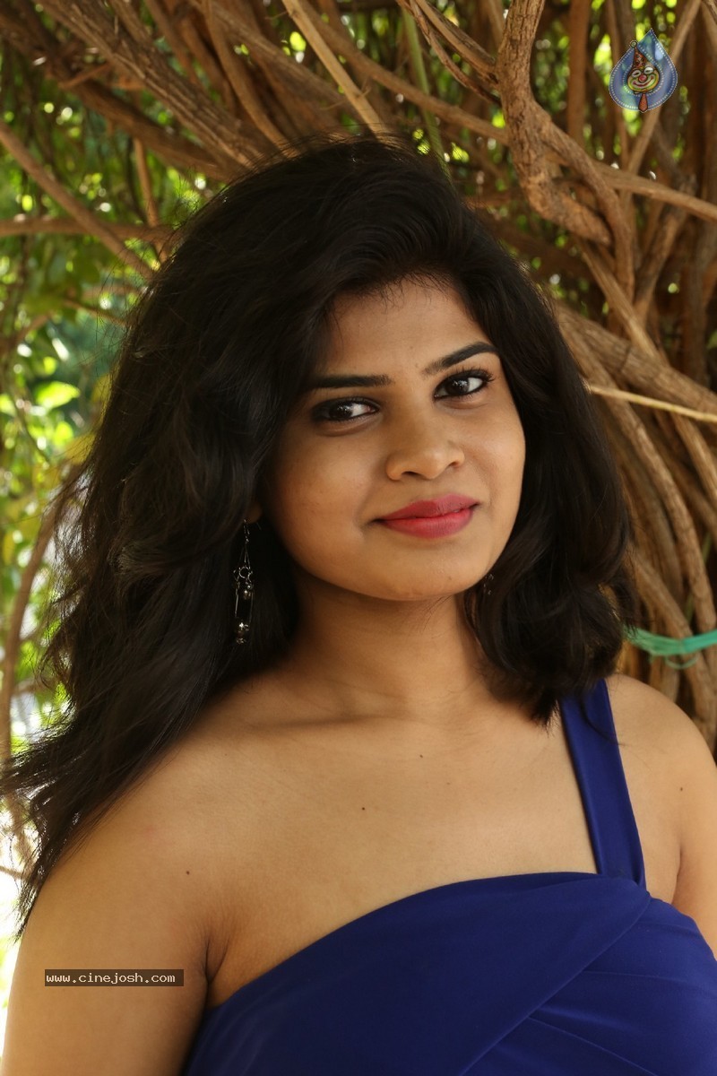 Alekhya New Pics - 6 / 118 photos