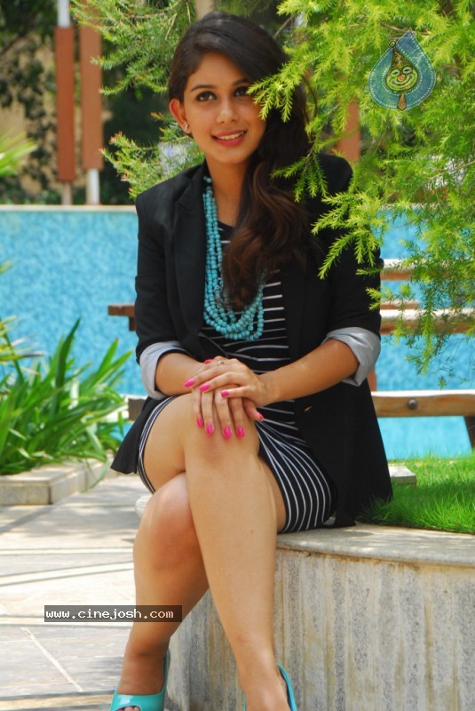 Alisha Gallery - 20 / 39 photos