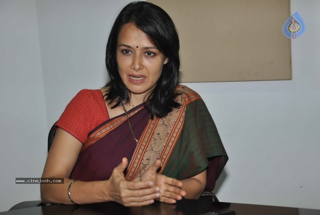 Amala Akkineni Stills - 21 / 64 photos