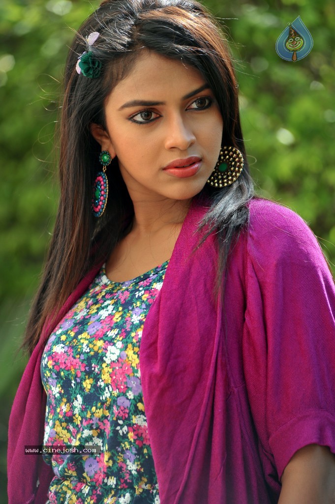 Amala Paul Hot Gallery - 35 / 52 photos