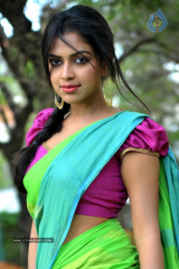 Amala Paul Hot Gallery - 40 / 52 photos