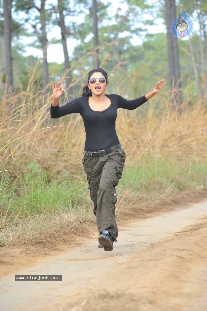 Amala Paul Latest Photos - 5 / 94 photos