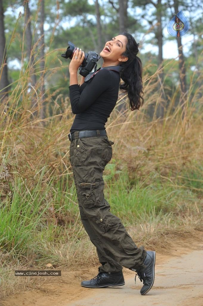 Amala Paul Latest Photos - 49 / 94 photos