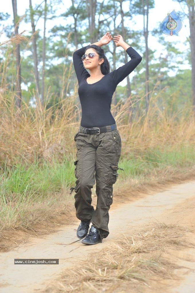 Amala Paul Latest Photos - 57 / 94 photos