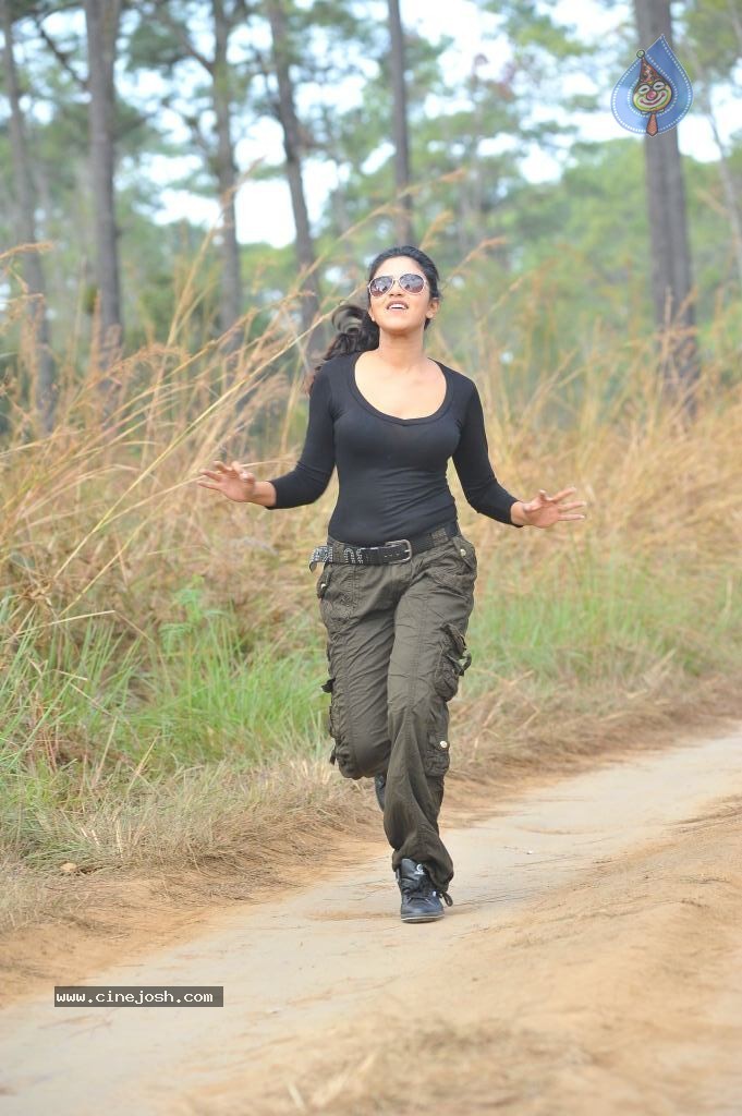 Amala Paul Latest Photos - 66 / 94 photos