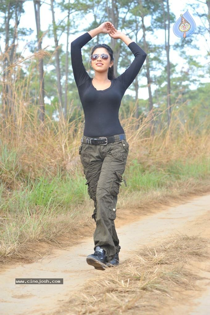 Amala Paul Latest Photos - 70 / 94 photos