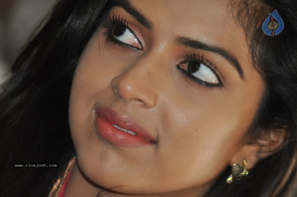 Amala Paul Latest Stills - 9 / 54 photos