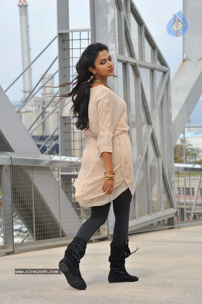 Amala Paul Latest Stills - 39 / 75 photos