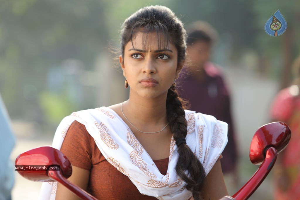 Amala Paul New Gallery - 36 / 58 photos