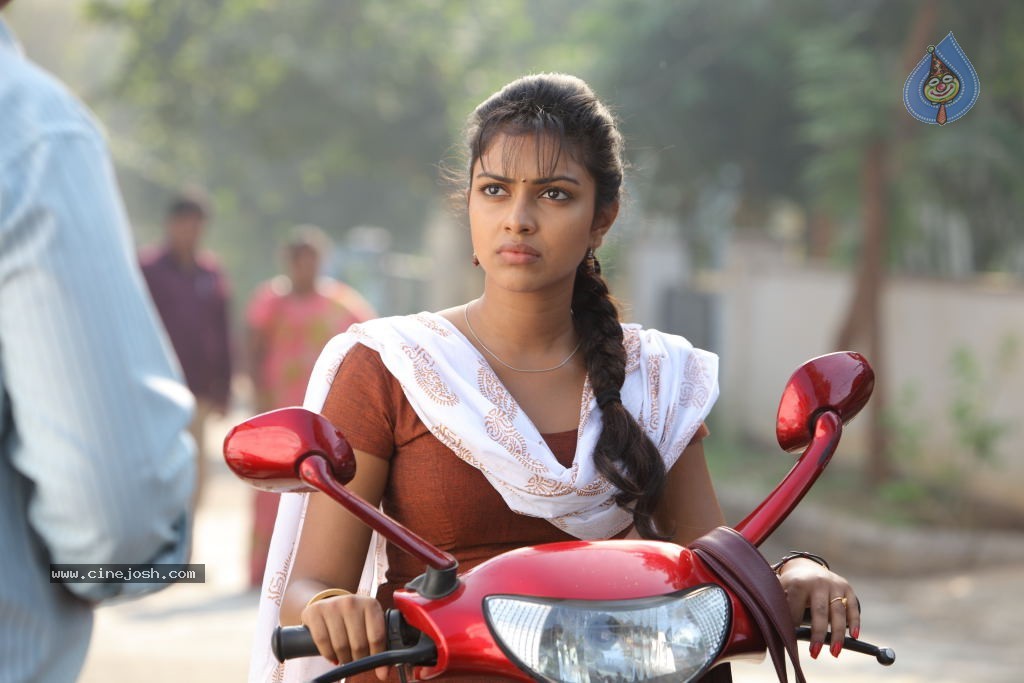 Amala Paul New Gallery - 48 / 58 photos